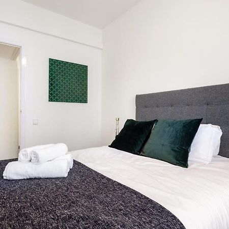 Exclusive Huge 4 Double Bedroom City Center برشلونة المظهر الخارجي الصورة