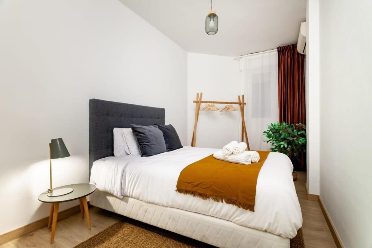 Exclusive Huge 4 Double Bedroom City Center برشلونة المظهر الخارجي الصورة